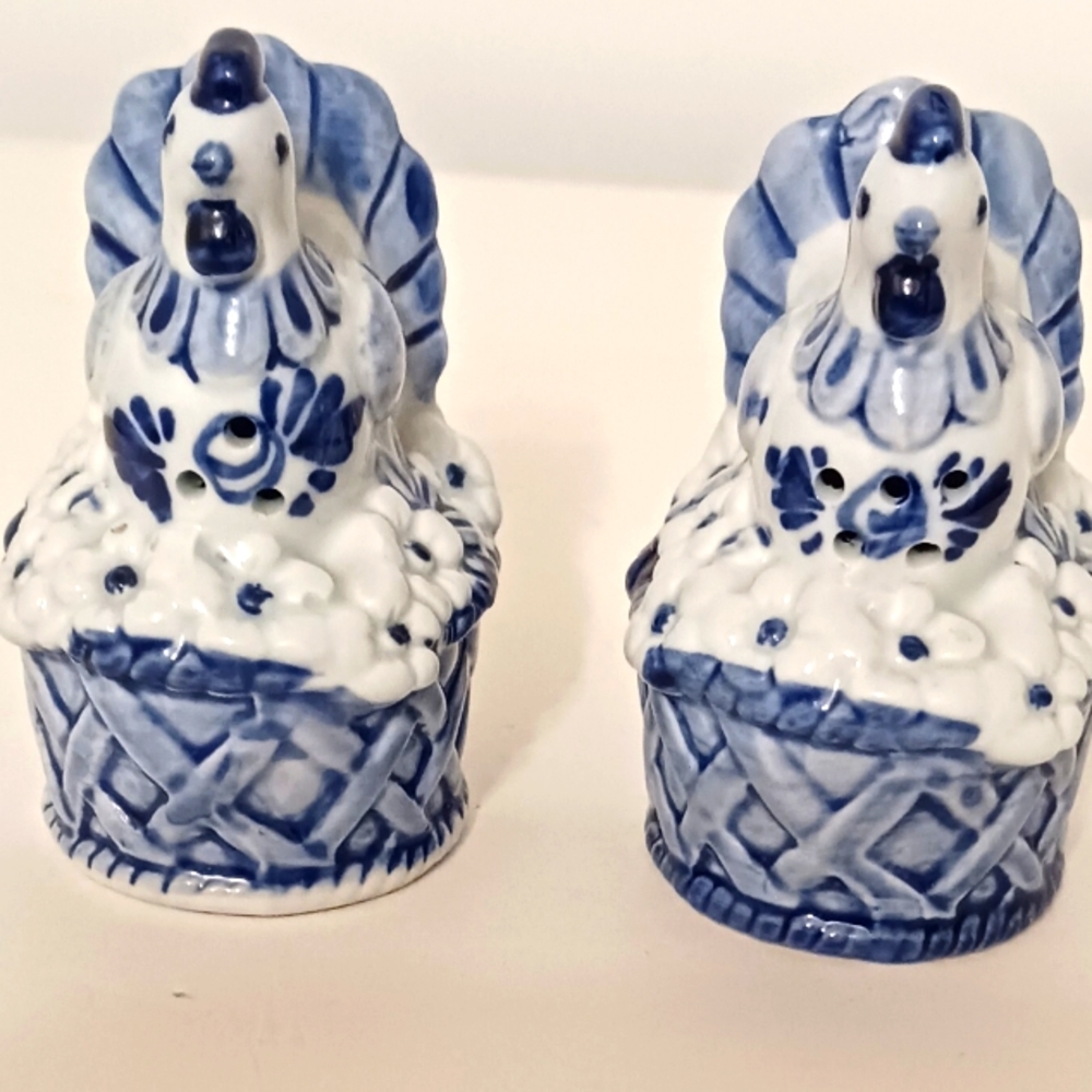 Vintage Delfts Blue Handpainted  Salt and Pepper Shakers